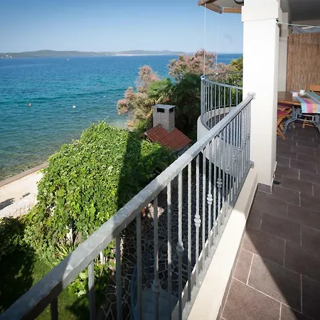 Apartament Cinthija