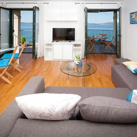 Apartment Cinthija