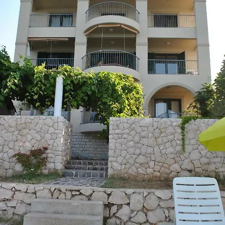 Cinthija Apartment *