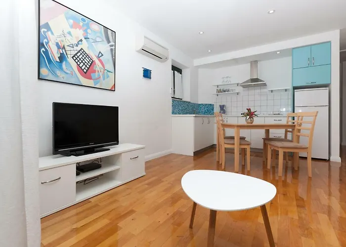 Cinthija Apartment *