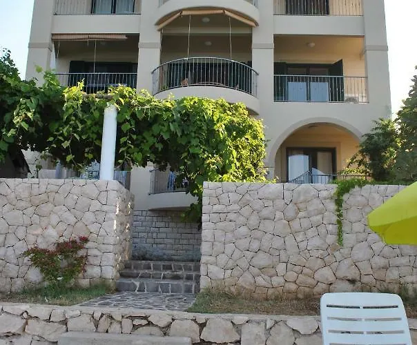 Cinthija Apartment *